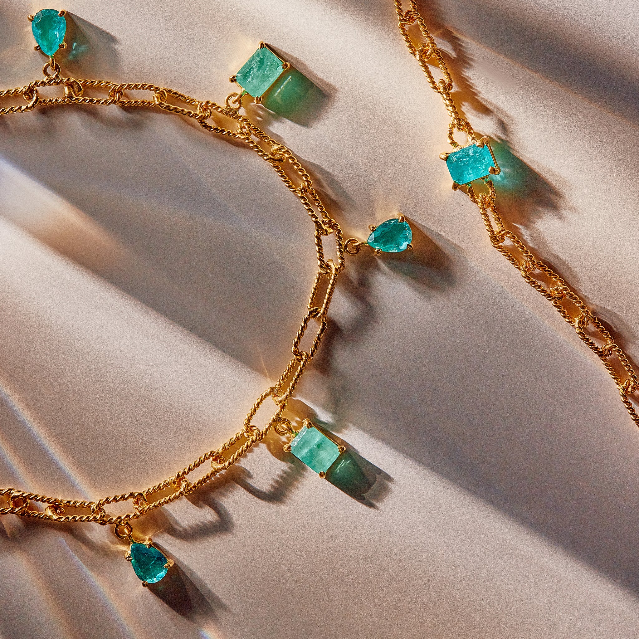 Compelling Glimmer Anklets