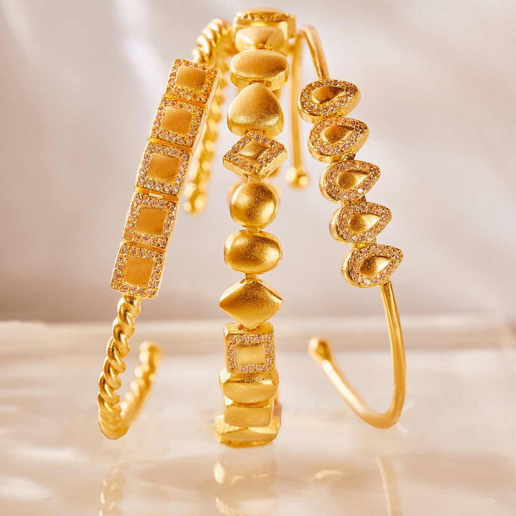 Monroe Bangle