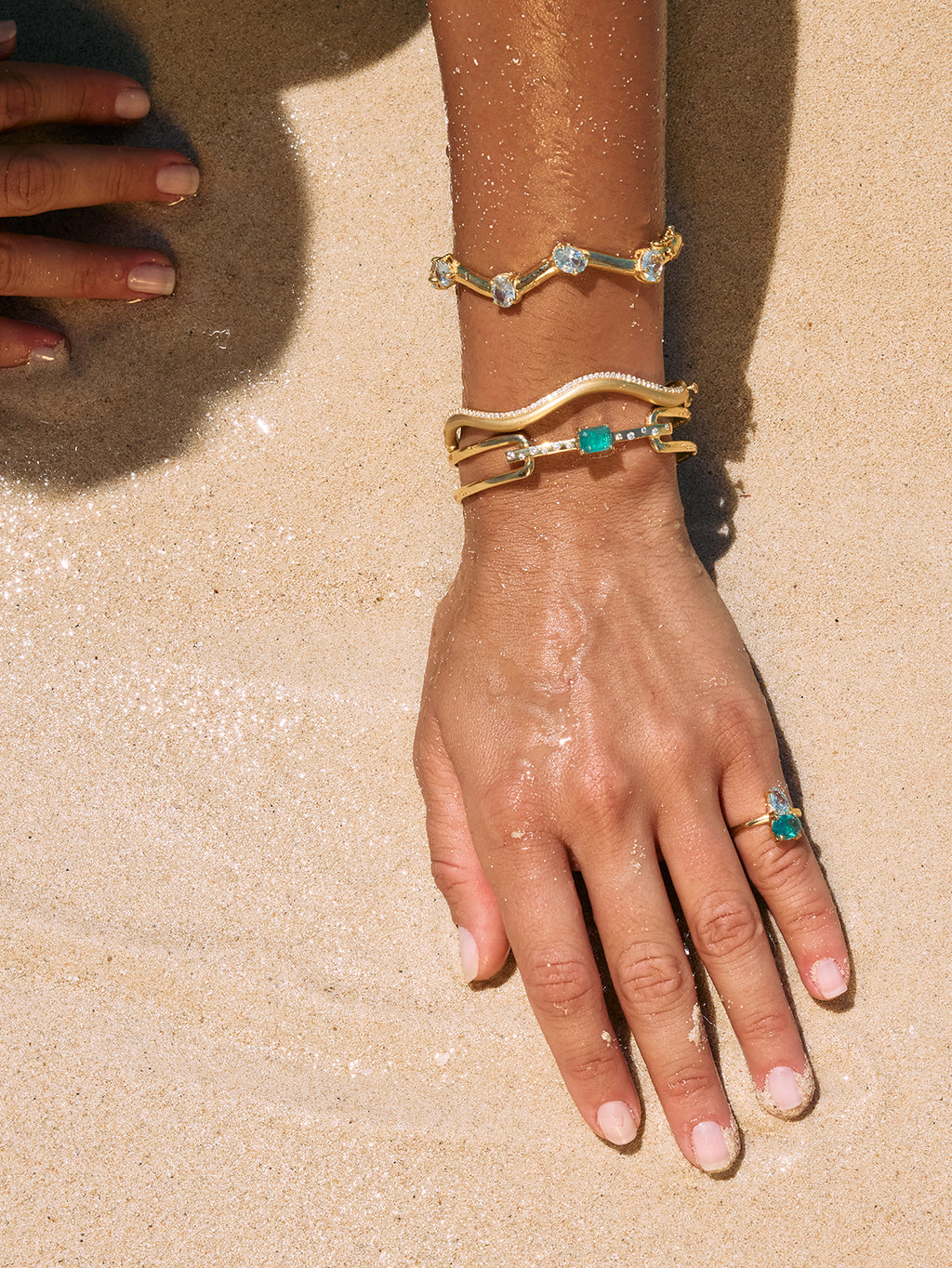Lagoon Bar Cuff